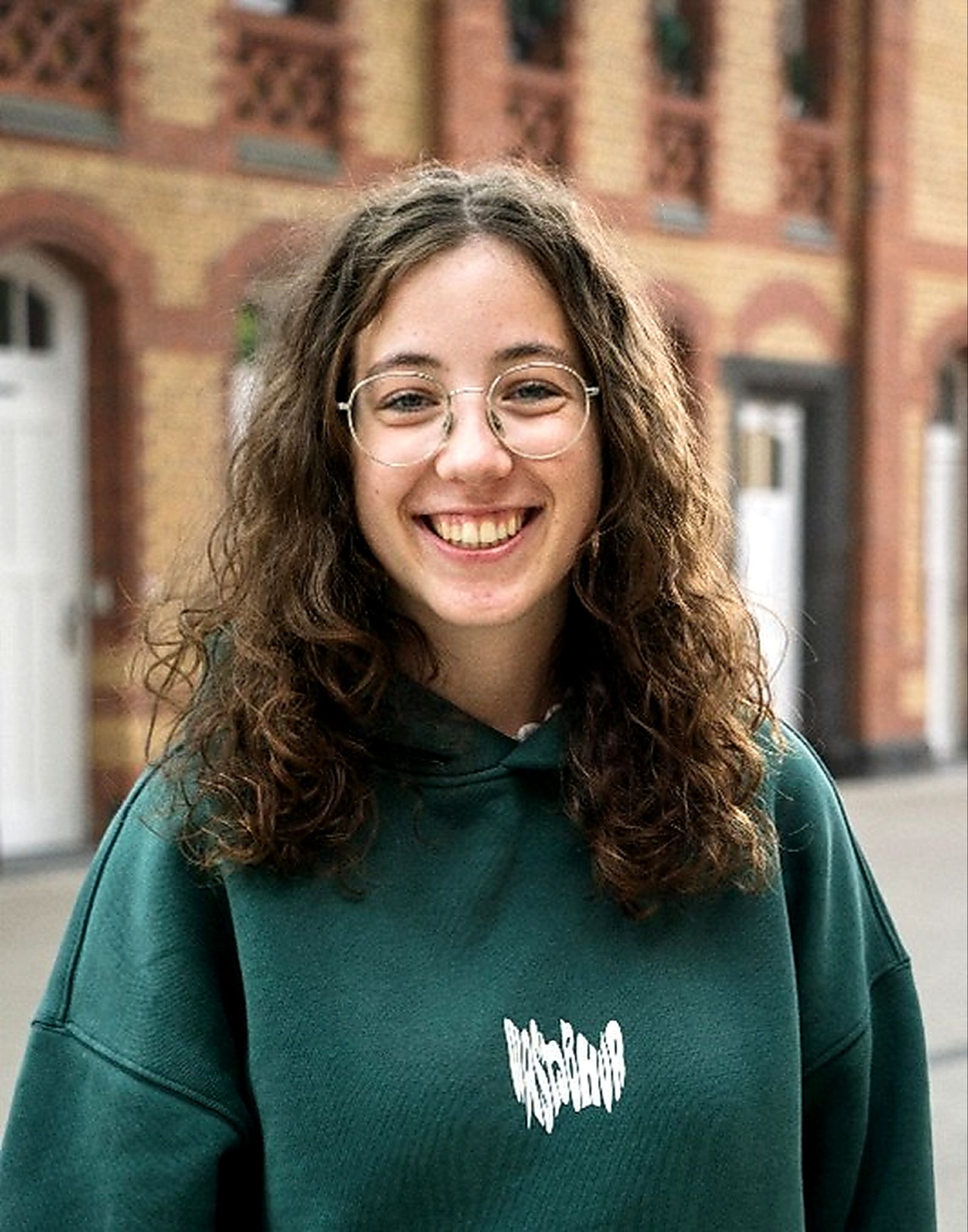 Zu sehen ist Karolina Wirtz-Dürlich, Teilnehmerin der P2X-Sommerwerkstatt 2025